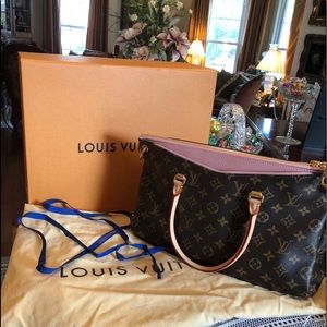 Louis Vuitton Pallas MM Rose Poudre